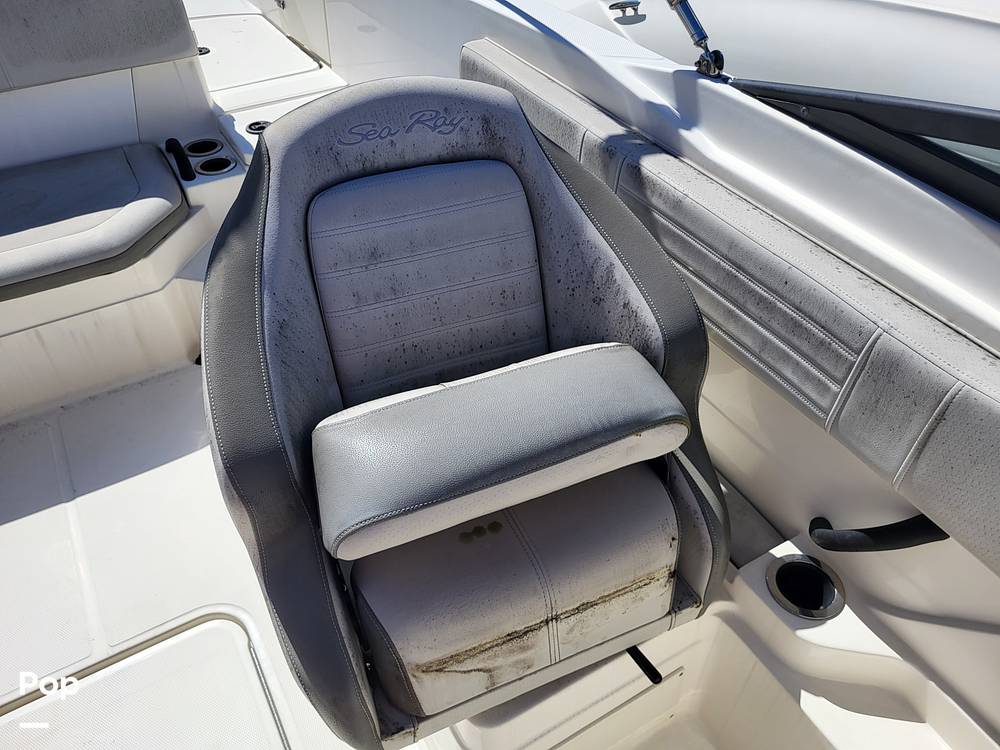 Slide: The Image of Sea Ray SPX 210 OB 2020 - 14889673