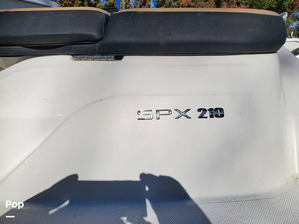 Slide: The Image of Sea Ray SPX 210 OB 2022 - 7