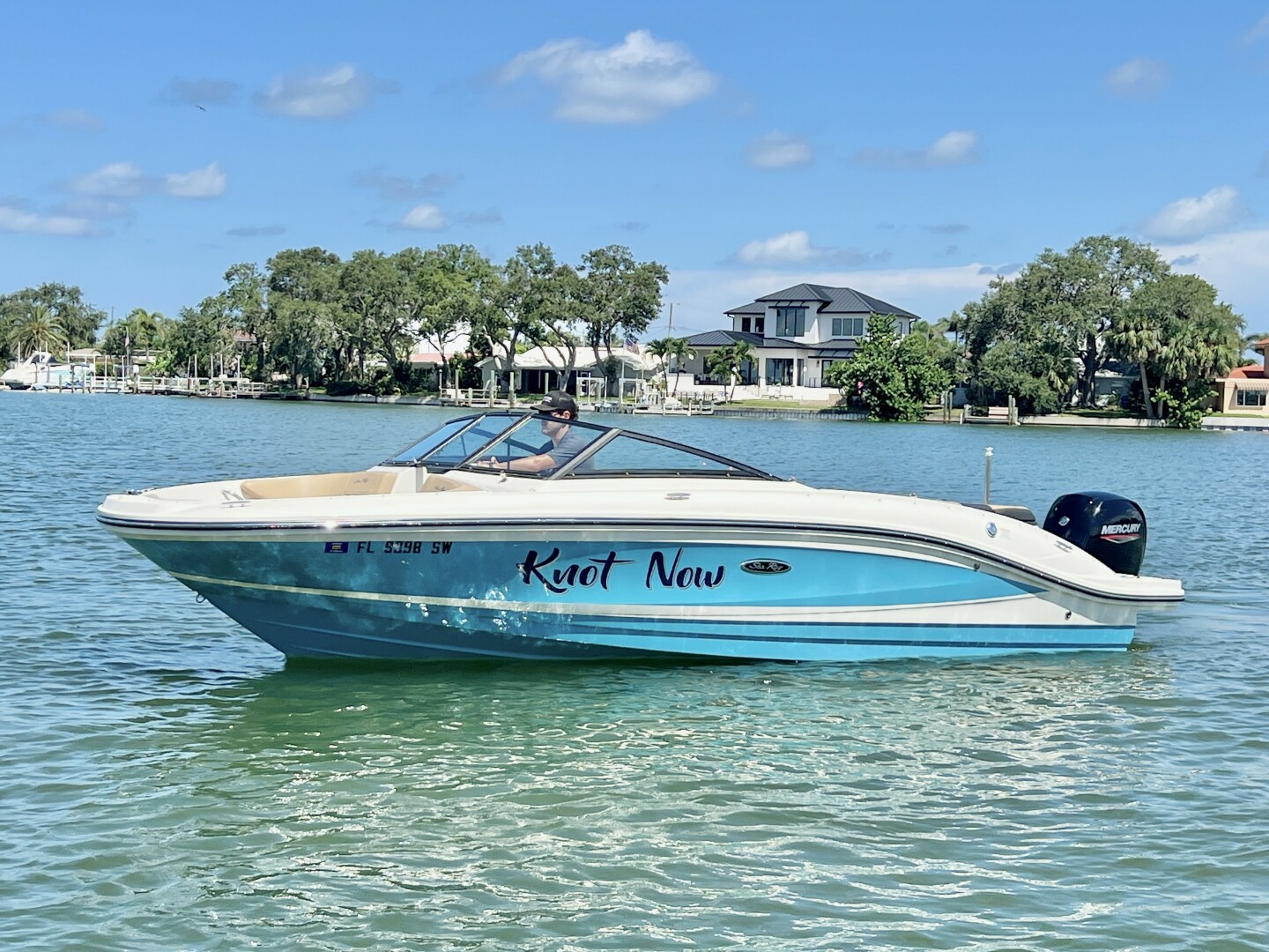 Slide: The Image of Sea Ray SPX 210 Outboard 2021 - 5577793