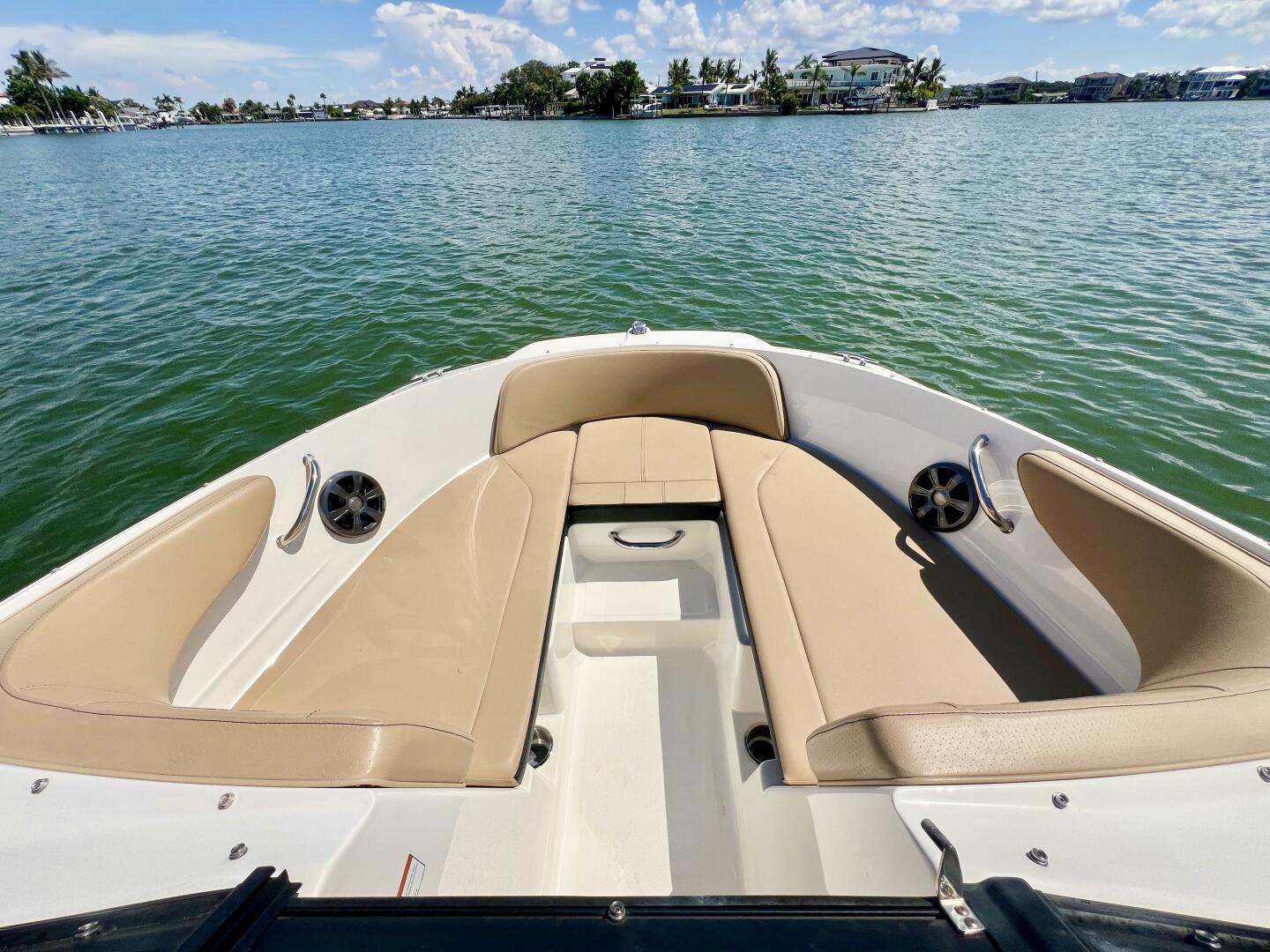 Slide: The Image of Sea Ray SPX 210 Outboard 2021 - 5577809