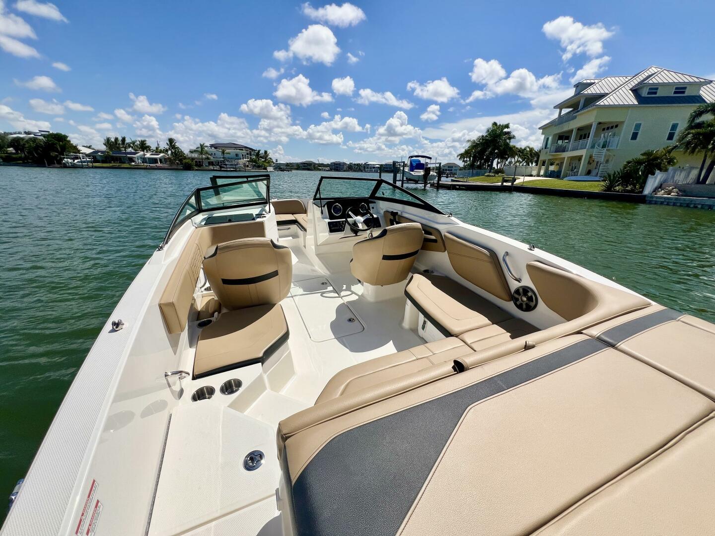 Slide: The Image of Sea Ray SPX 210 Outboard 2021 - 5577813