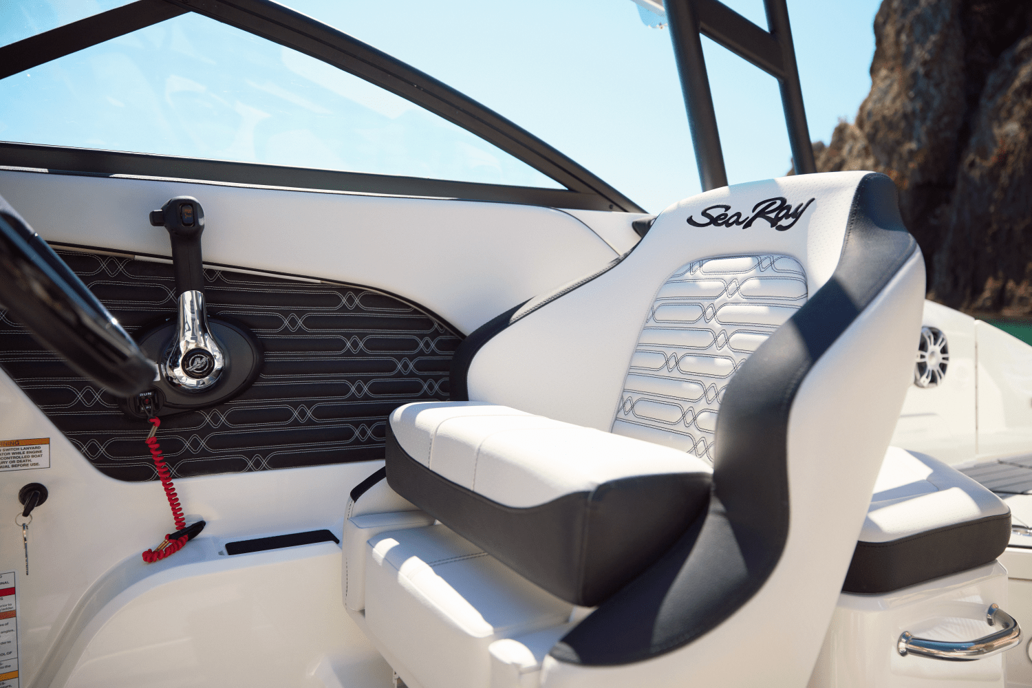 Slide: The Image of Sea Ray SPX 210 Outboard 2024 - 12