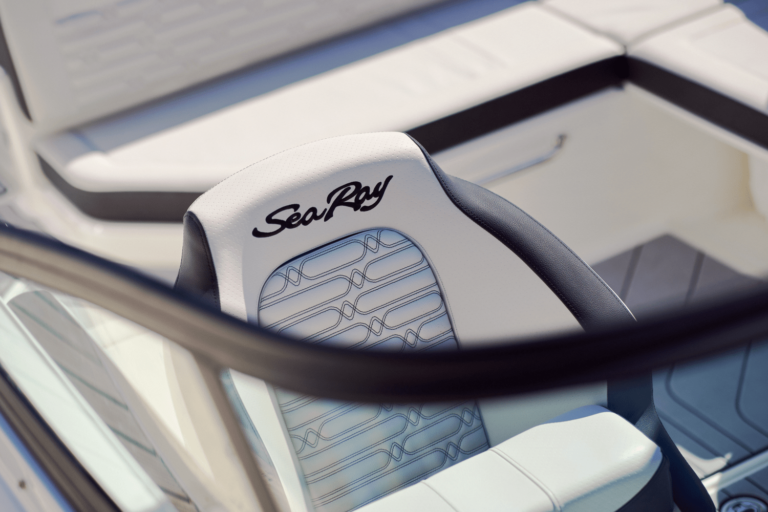 Slide: The Image of Sea Ray SPX 210 Outboard 2024 - 14