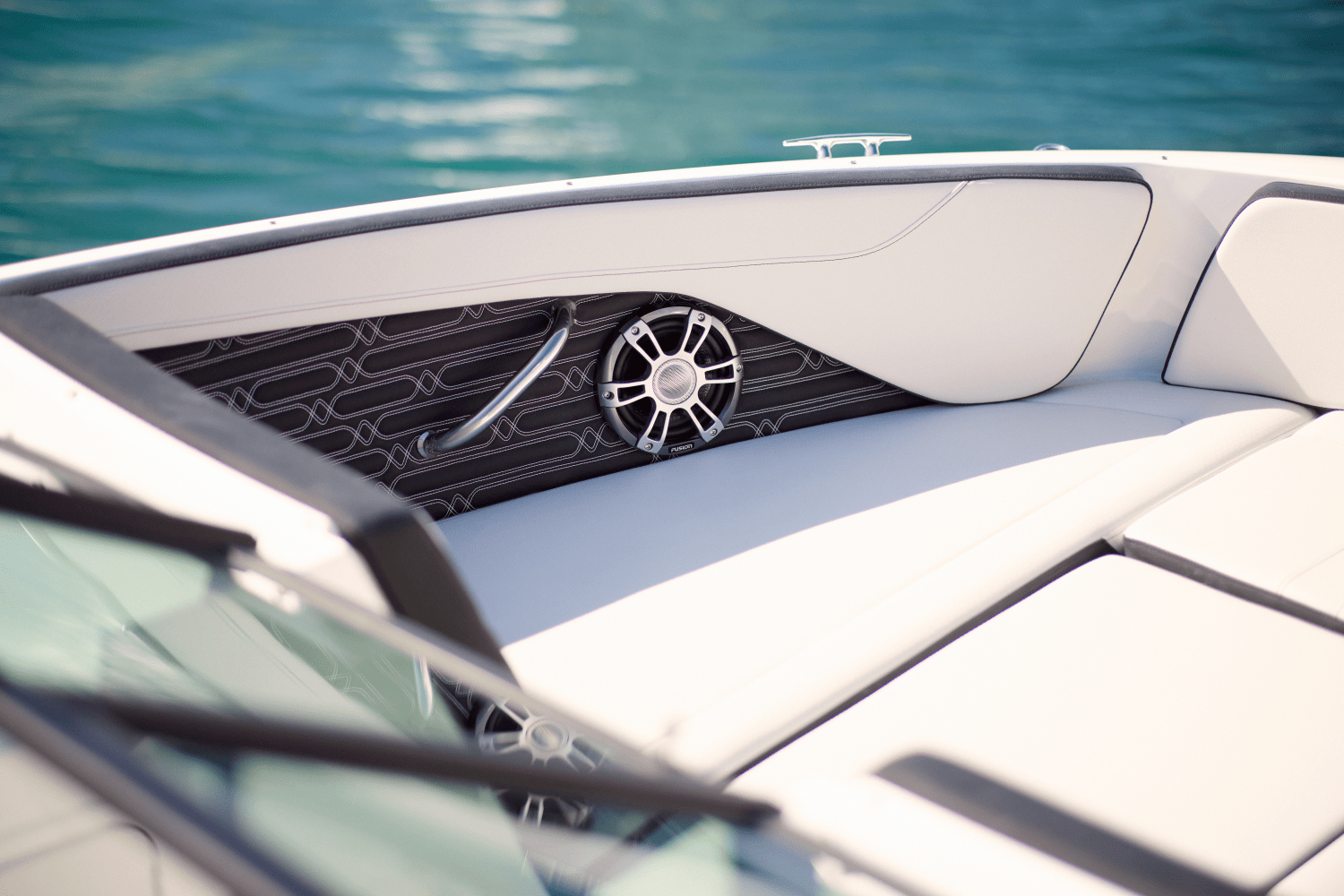 Slide: The Image of Sea Ray SPX 210 Outboard 2024 - 25
