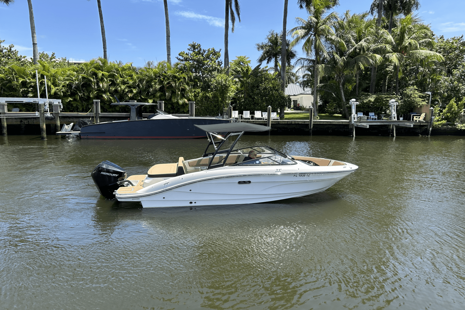 Slide: The Image of Sea Ray SPX 210 Outboard 2025 - 0