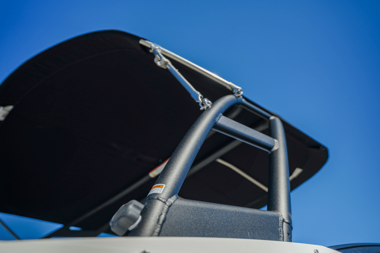 Slide: The Image of Sea Ray SPX 210 Outboard 2025 - 12