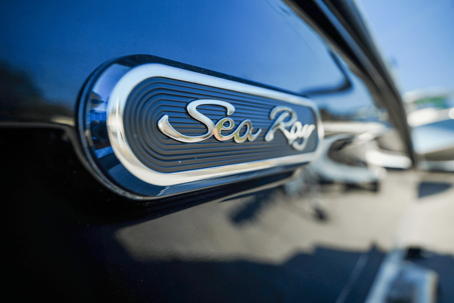 Slide: The Image of Sea Ray SPX 210 Outboard 2025 - 33