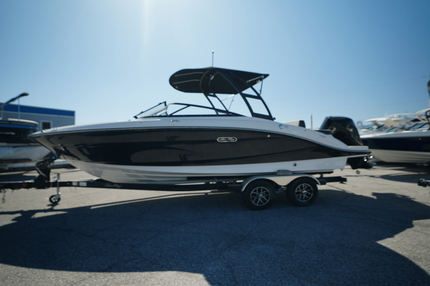 Slide: The Image of Sea Ray SPX 210 Outboard 2025 - 4