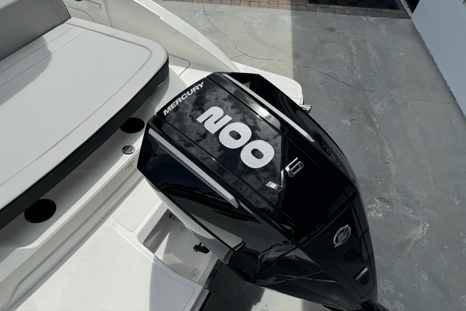 Slide: The Image of Sea Ray SPX 210 Outboard 2025 - 6