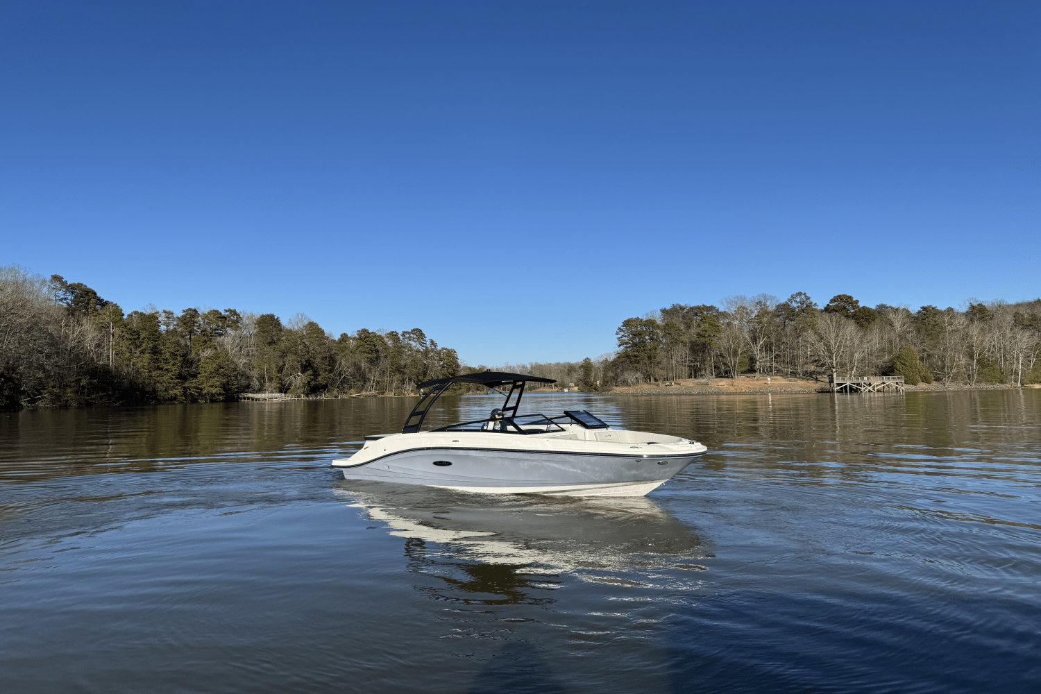 Slide: The Image of Sea Ray SPX 230 2025 - 2