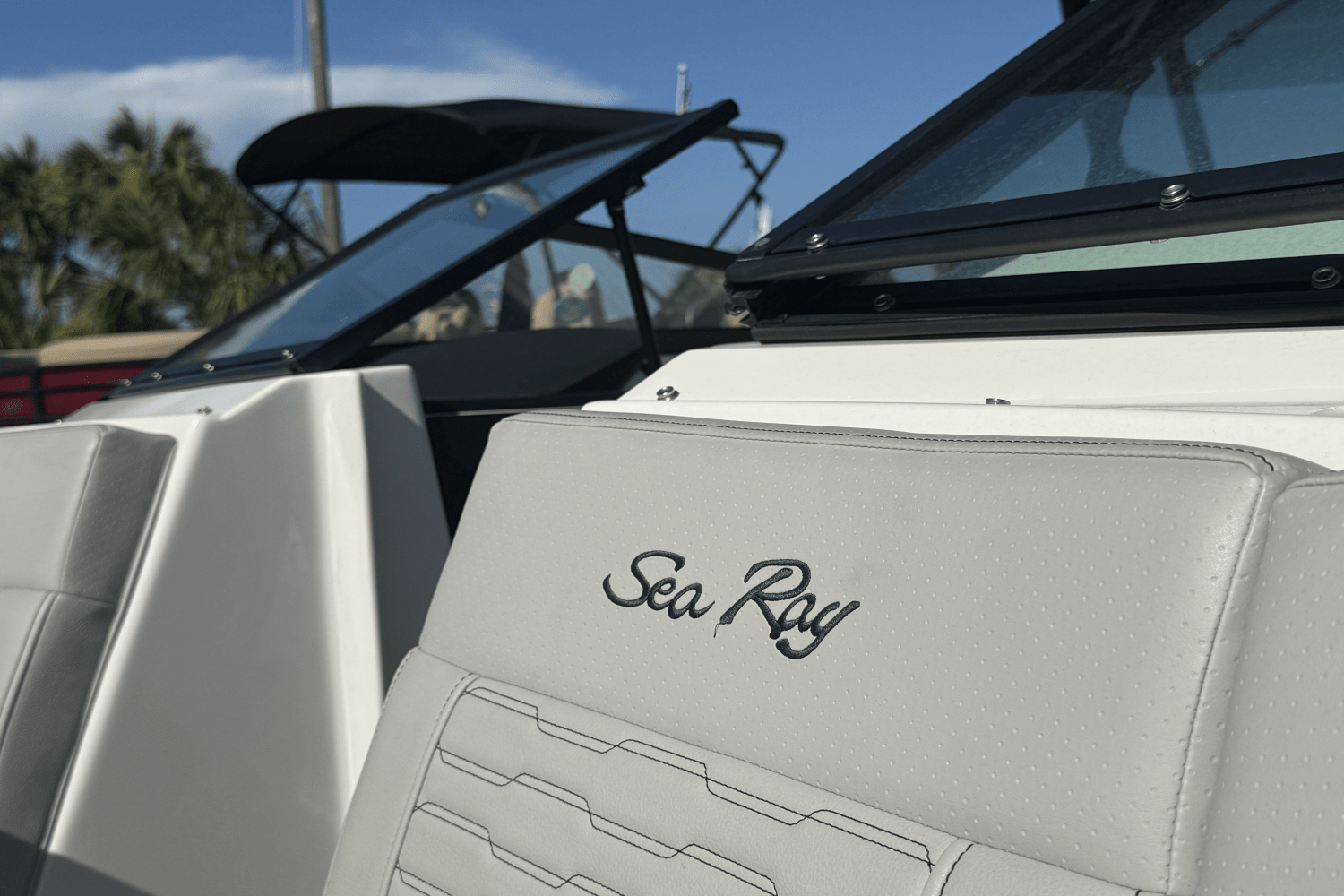 Slide: The Image of Sea Ray SPX 230 Outboard 2023 - 12