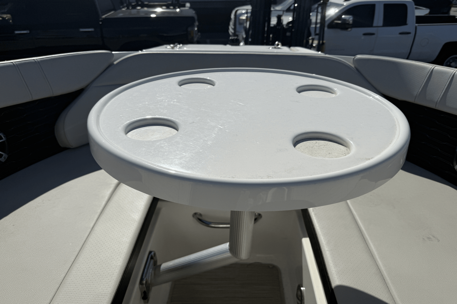 Slide: The Image of Sea Ray SPX 230 Outboard 2023 - 24