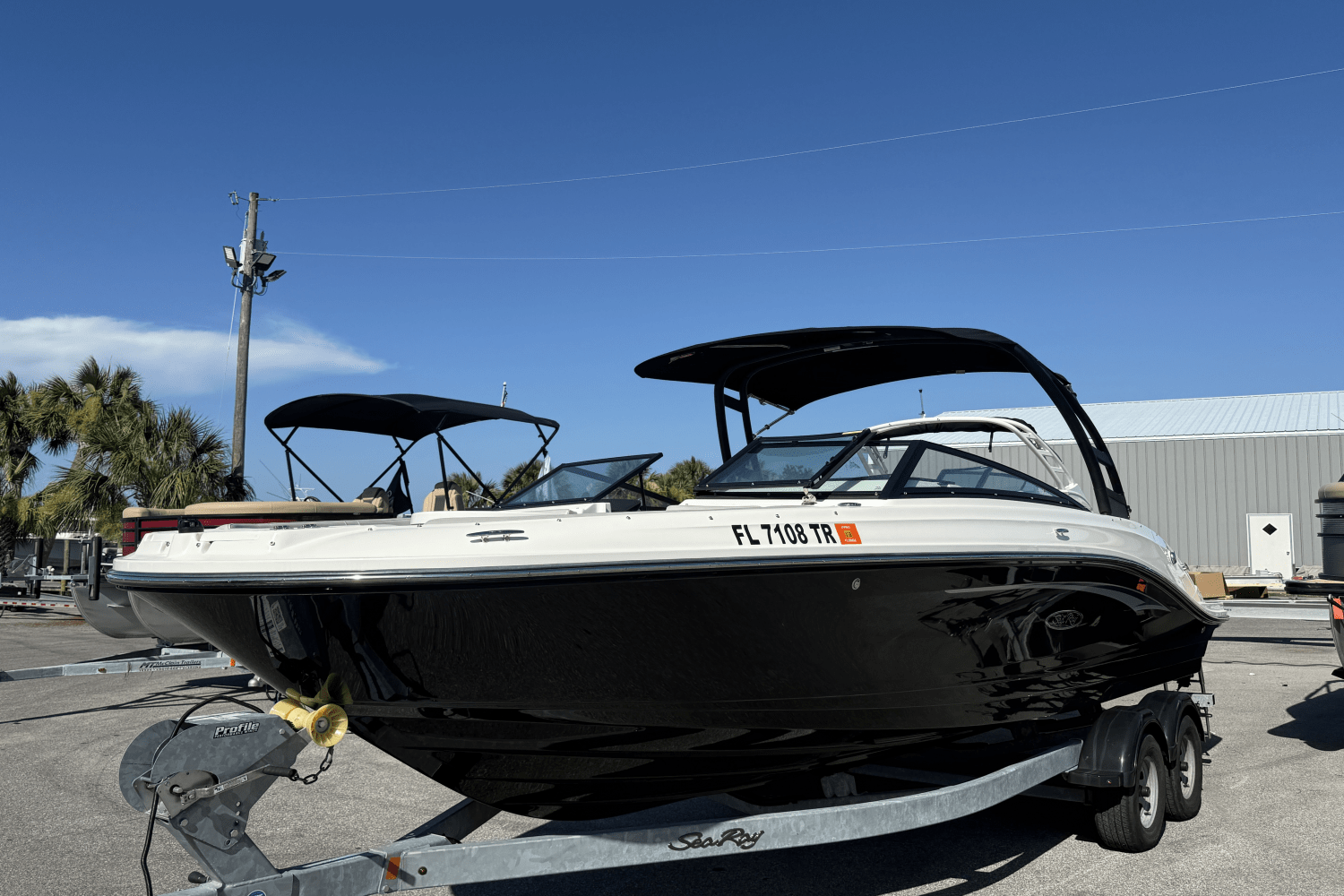 Slide: The Image of Sea Ray SPX 230 Outboard 2023 - 4
