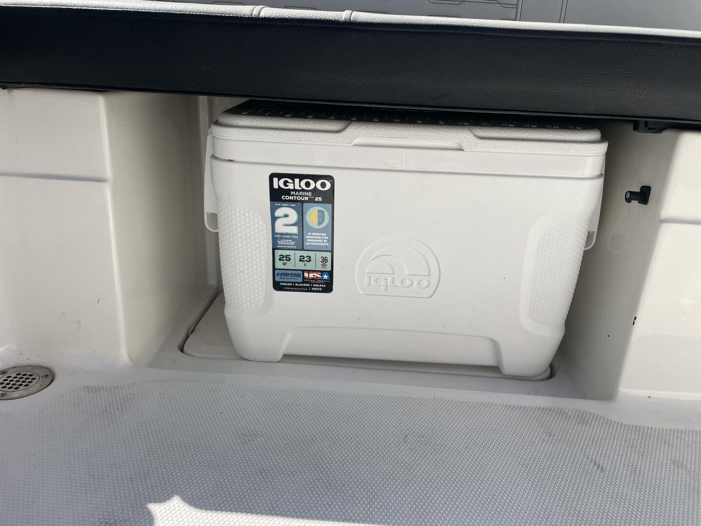 Slide: The Image of Sea Ray SPX 230 Outboard 2023 - 4468969