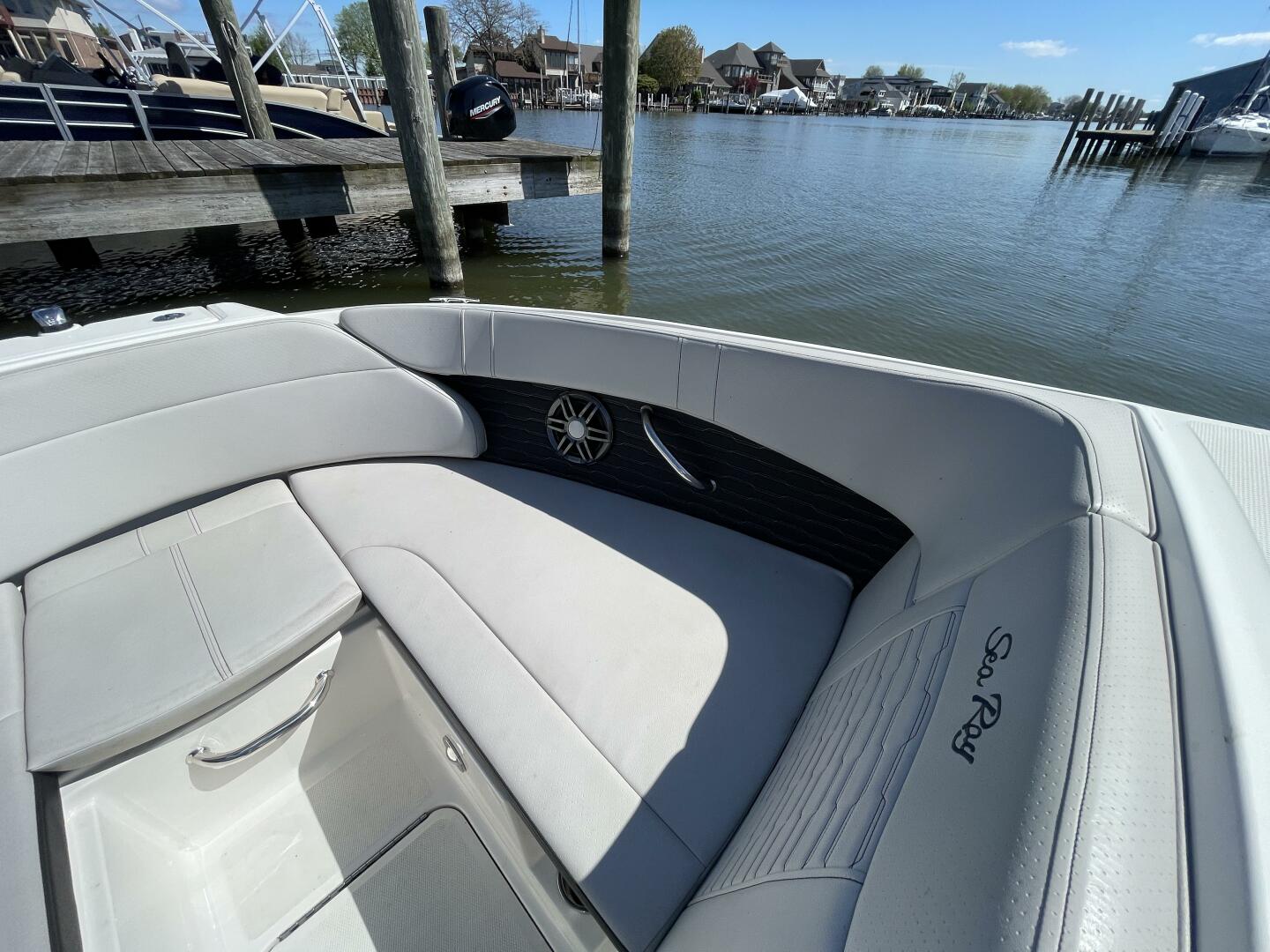 Slide: The Image of Sea Ray SPX 230 Outboard 2023 - 4468972