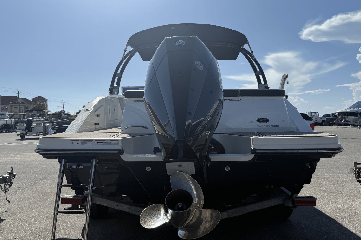 Slide: The Image of Sea Ray SPX 230 Outboard 2023 - 7