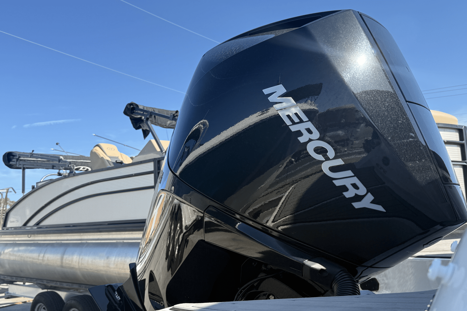 Slide: The Image of Sea Ray SPX 230 Outboard 2023 - 8