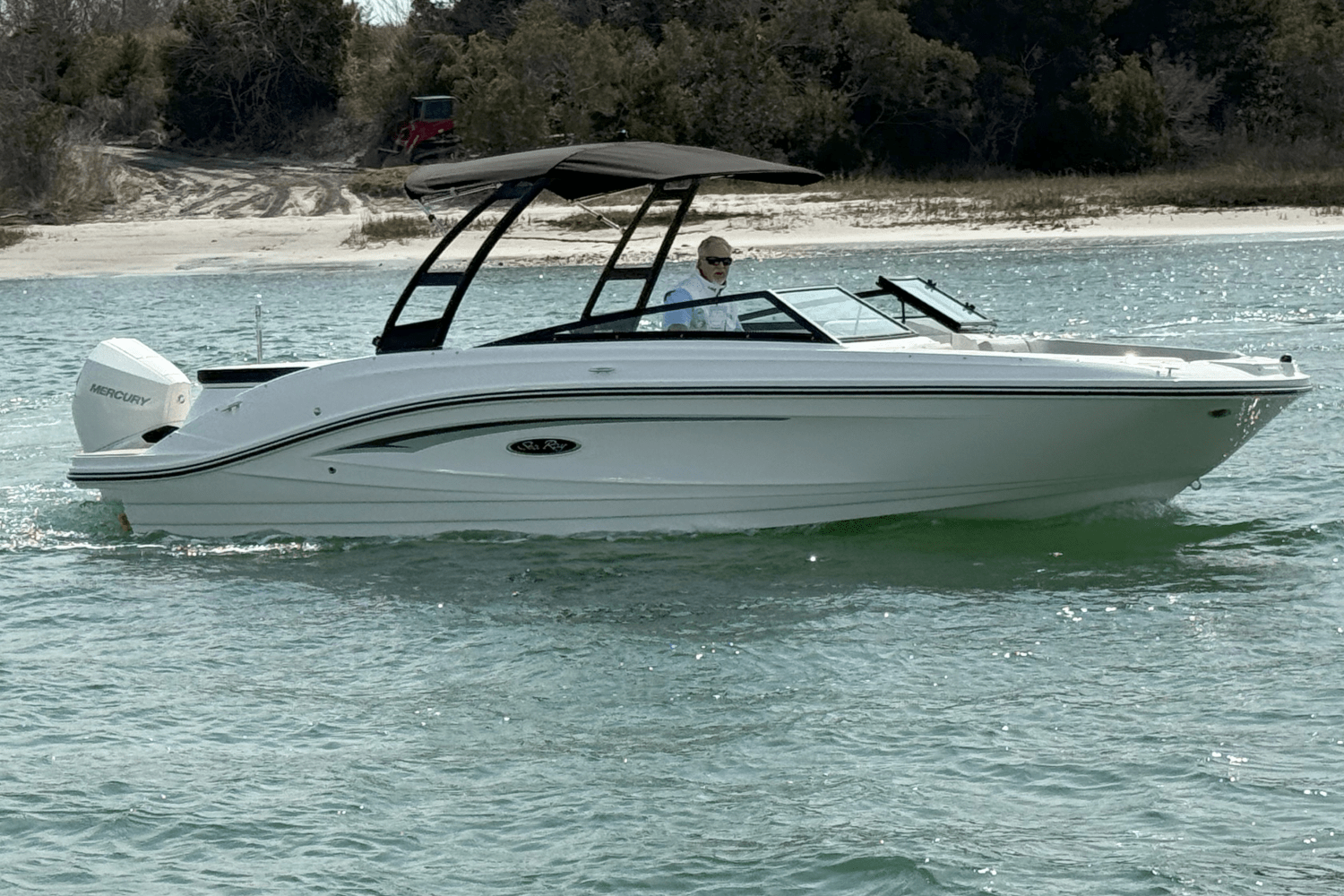 Slide: The Image of Sea Ray SPX 230 Outboard 2025 - 1