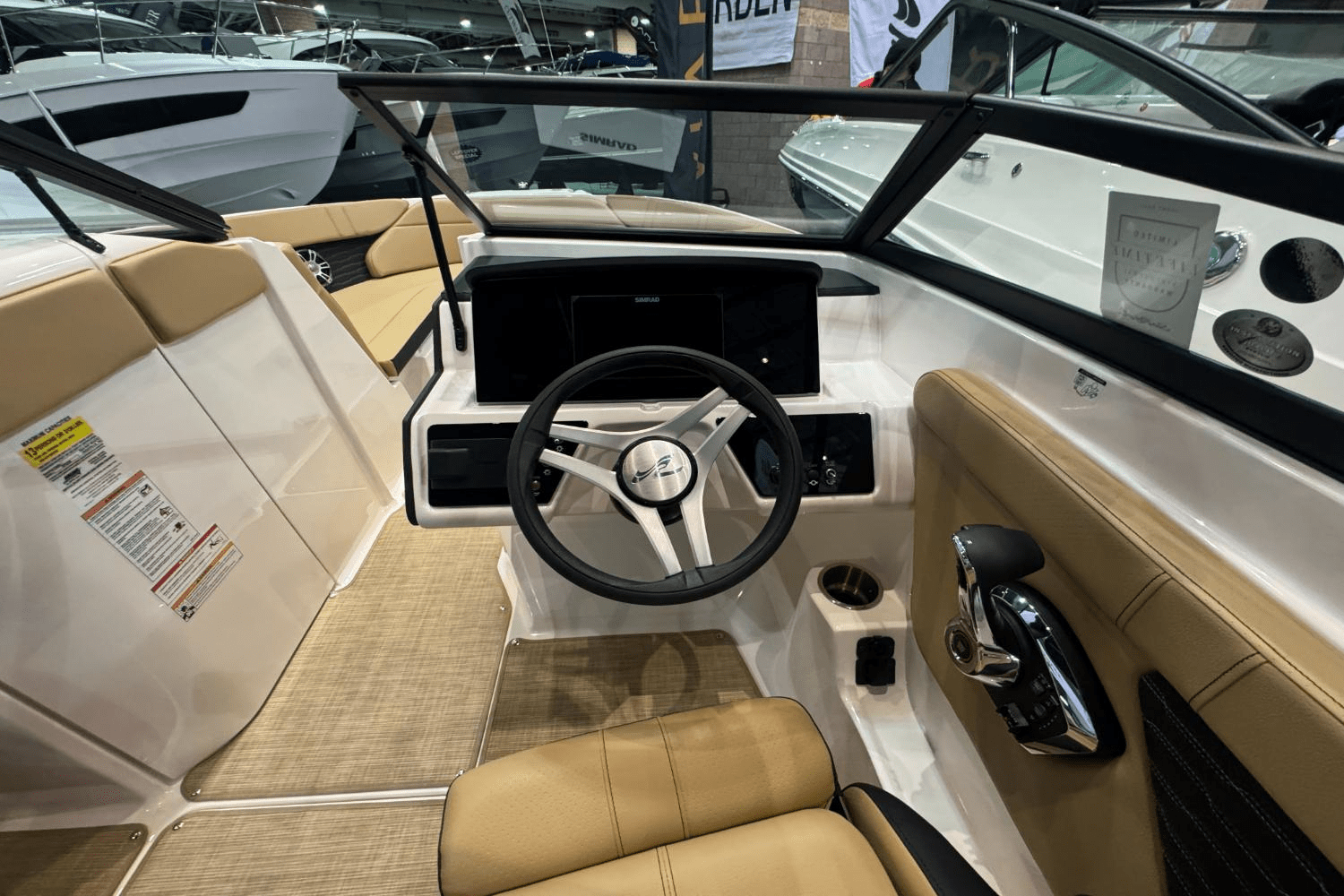 Slide: The Image of Sea Ray SPX 230 Outboard 2025 - 15