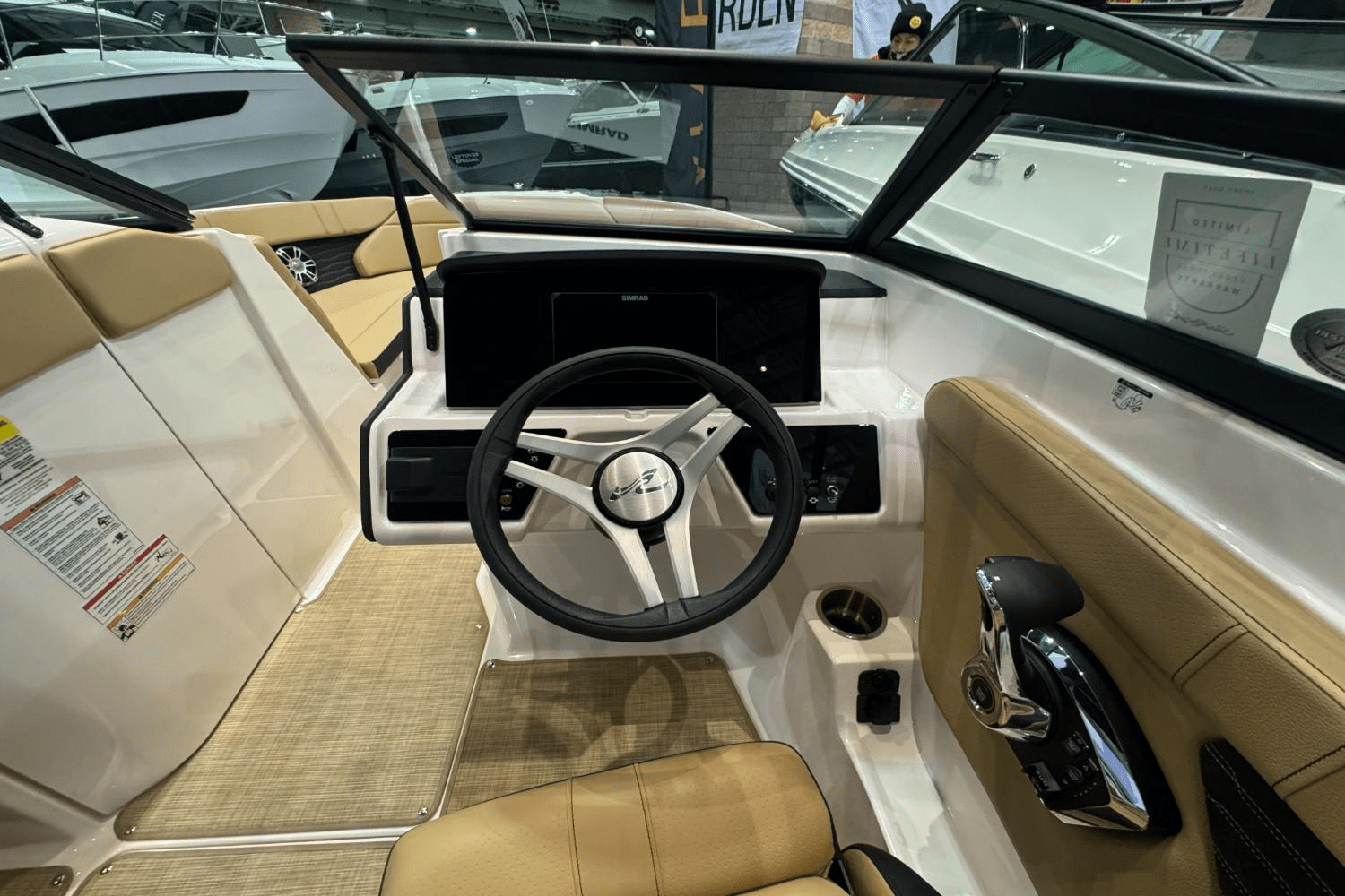 Slide: The Image of Sea Ray SPX 230 Outboard 2025 - 16