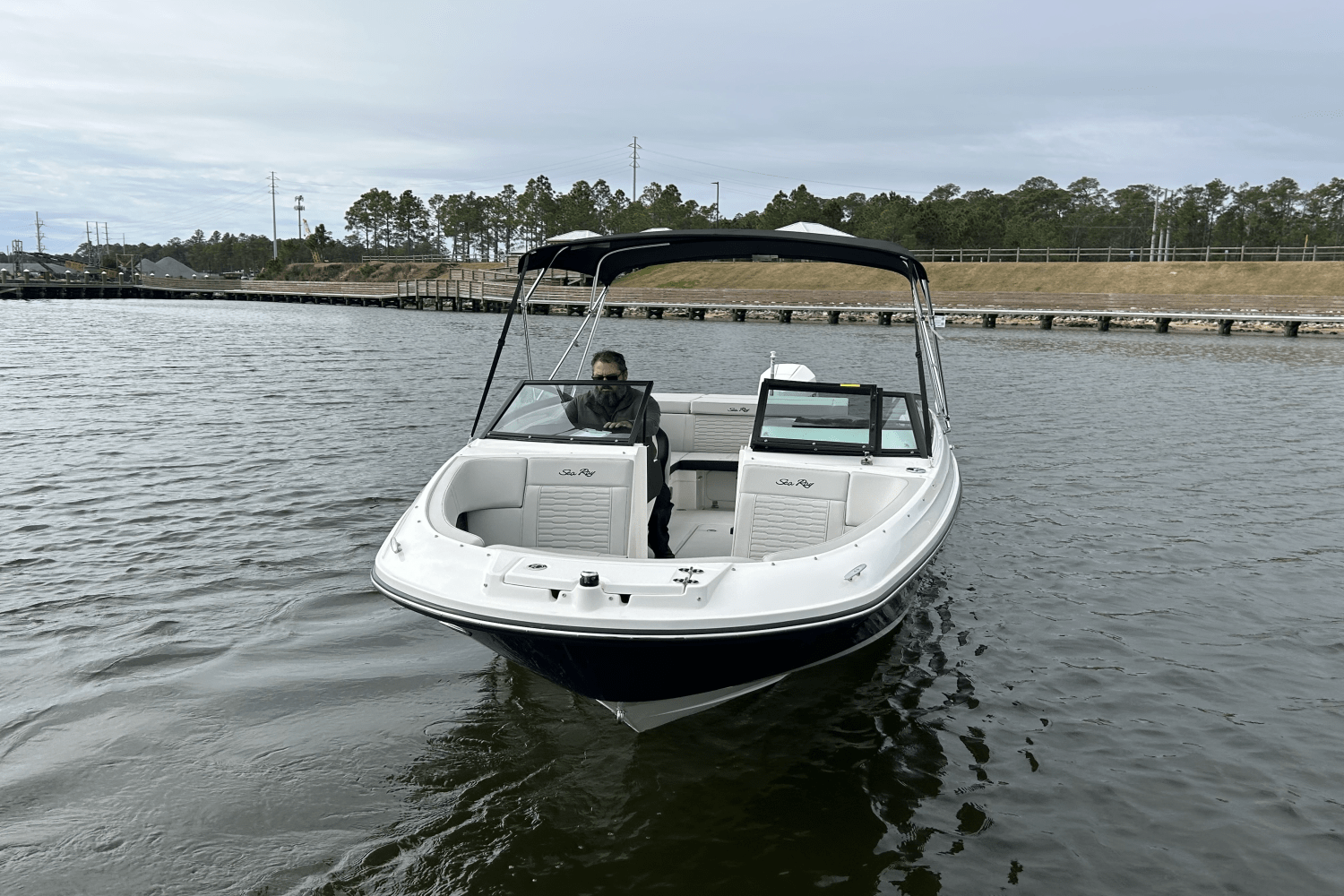 Slide: The Image of Sea Ray SPX 230 Outboard 2025 - 2