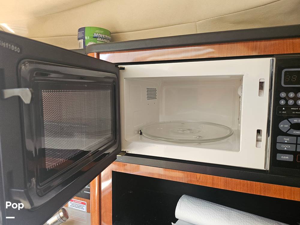 Slide: The Image of Sea Ray Sundancer 240 2007 - 15723242