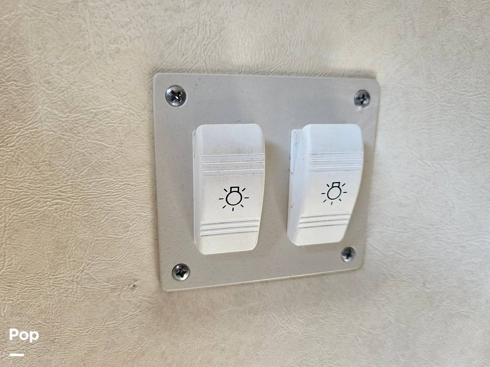 Slide: The Image of Sea Ray Sundancer 240 2007 - 15723252