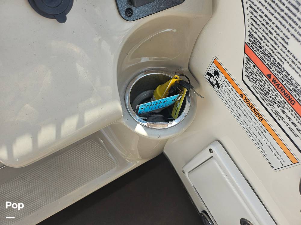 Slide: The Image of Sea Ray Sundancer 240 2007 - 15723290