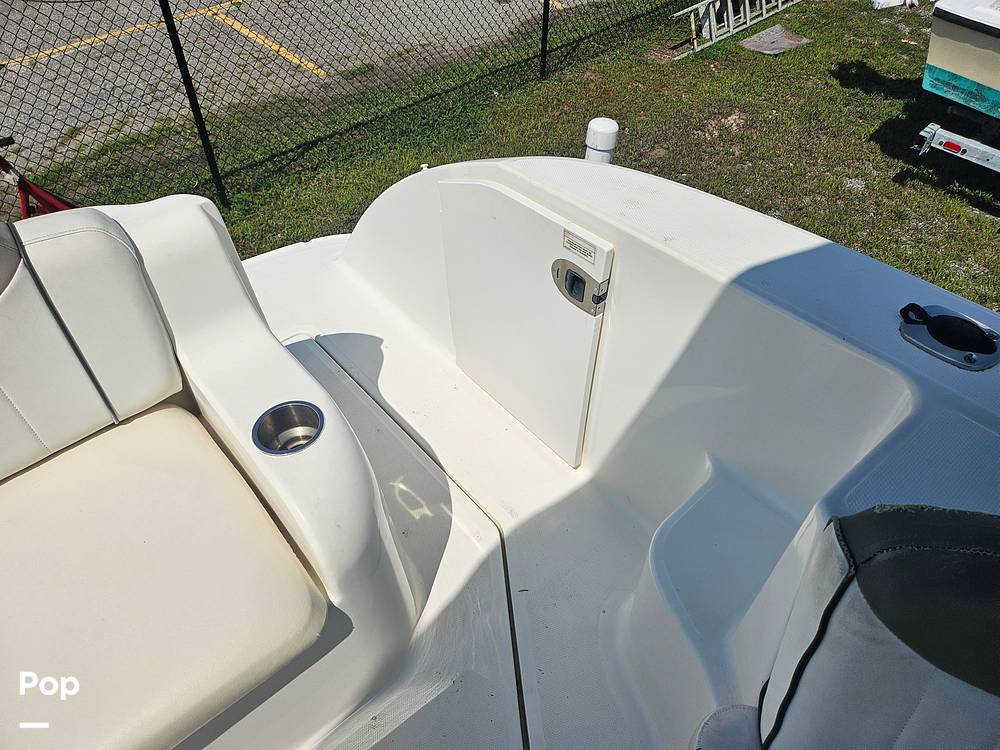 Slide: The Image of Sea Ray Sundancer 240 2007 - 15723309