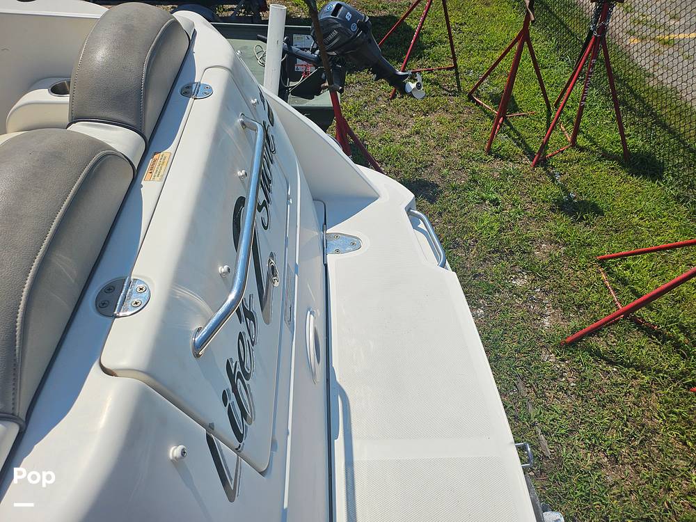 Slide: The Image of Sea Ray Sundancer 240 2007 - 15723315