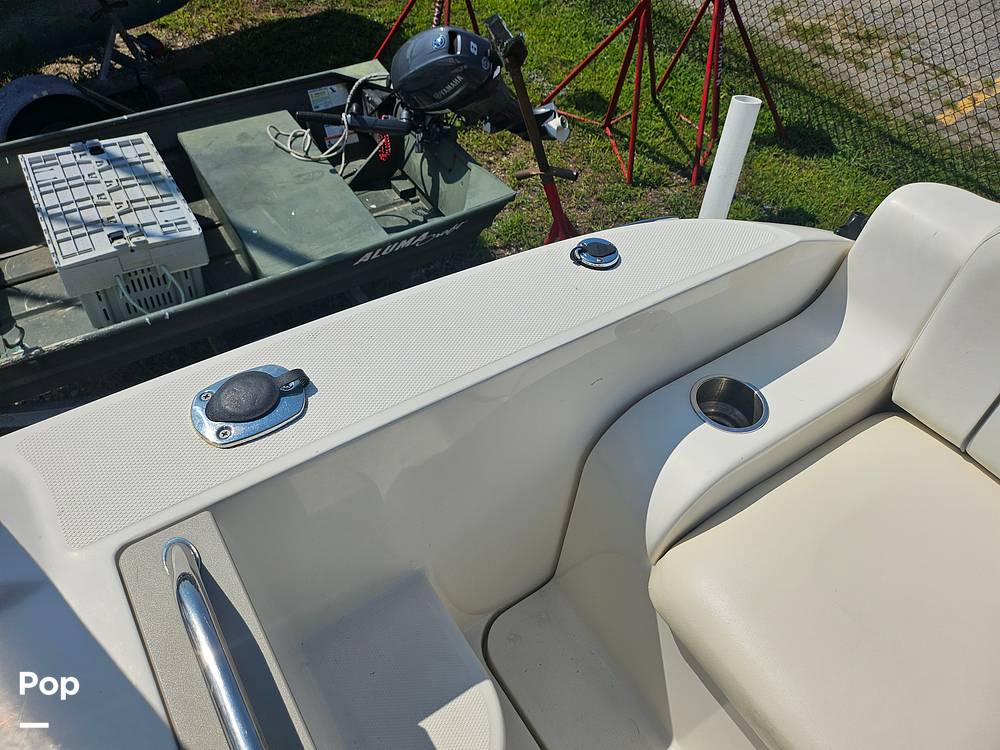 Slide: The Image of Sea Ray Sundancer 240 2007 - 15723306