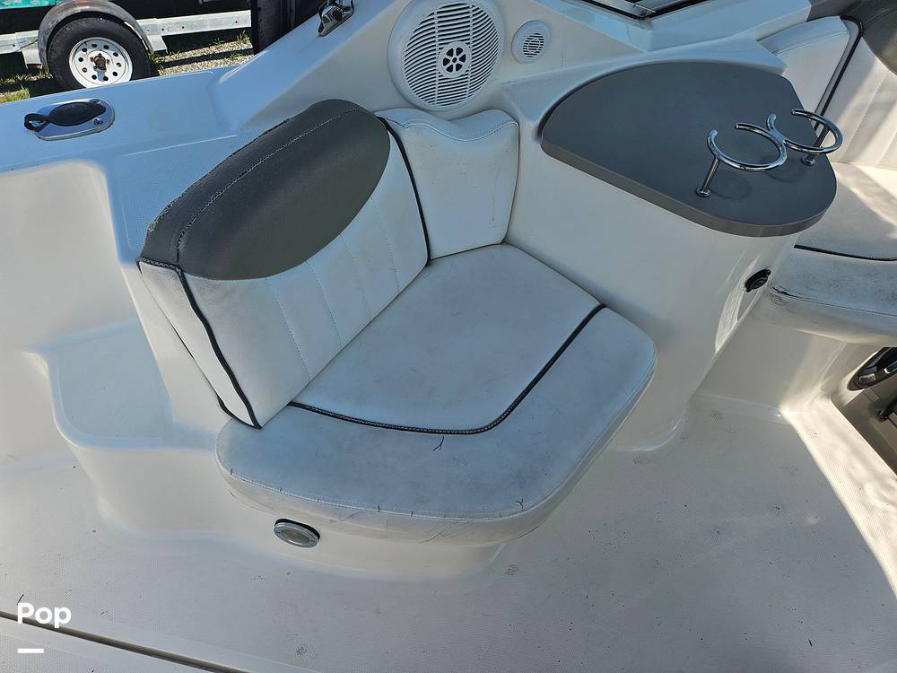Slide: The Image of Sea Ray Sundancer 240 2007 - 15723310