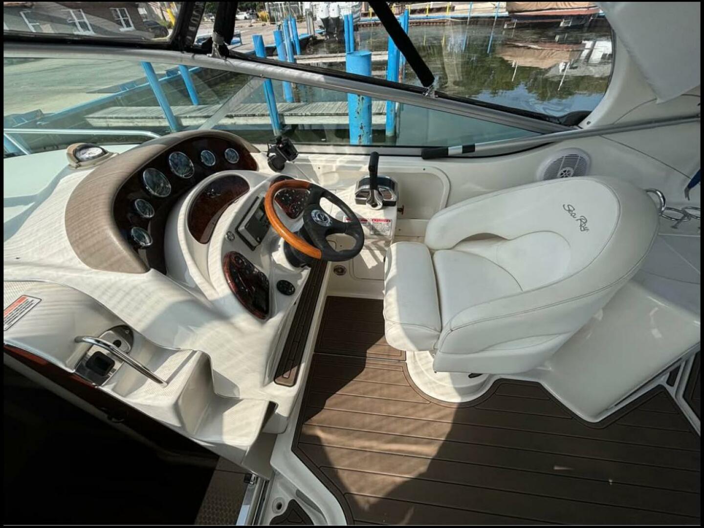 Slide: The Image of Sea Ray Sundancer 280 2005 - 5128893