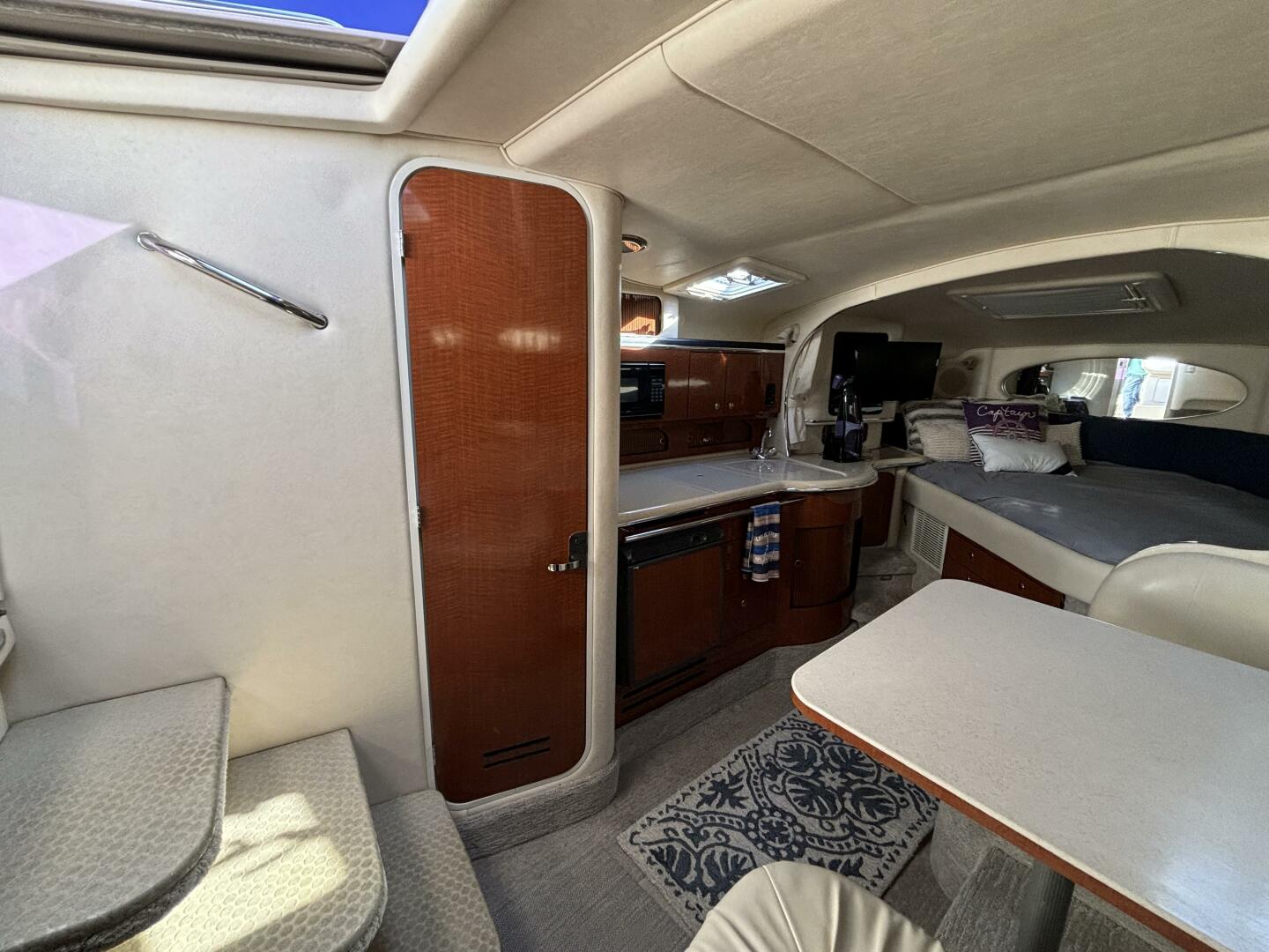 Slide: The Image of Sea Ray Sundancer 310 2002 - 5131325