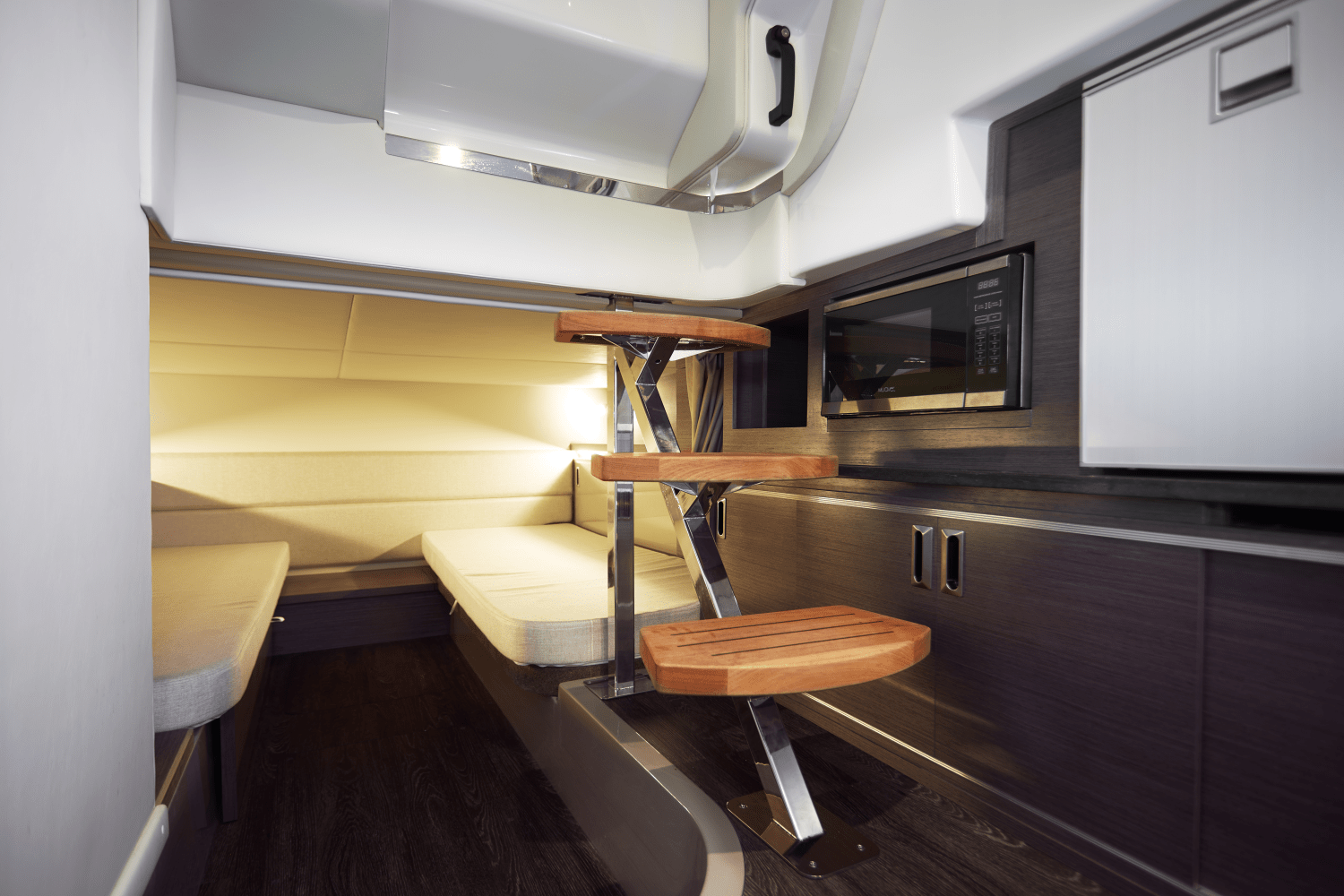 Slide: The Image of Sea Ray Sundancer 320 2024 - 24