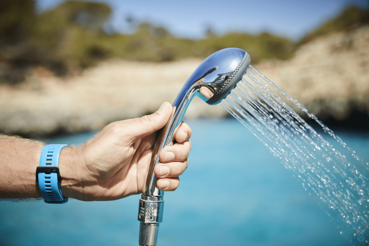 Slide: The Image of Sea Ray Sundancer 320 2024 - 41