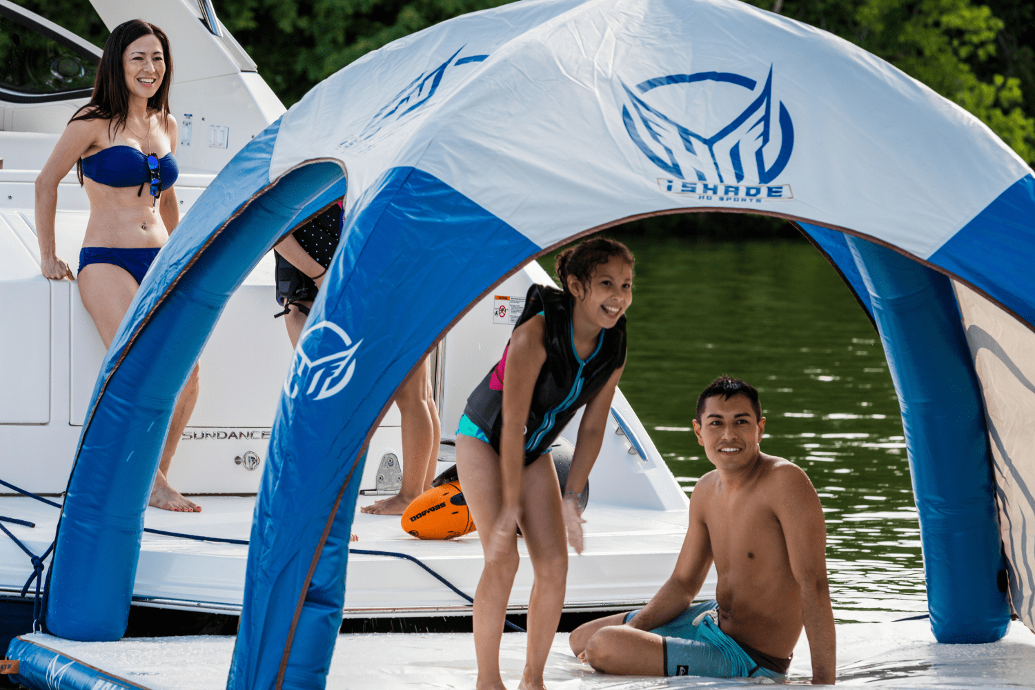 Slide: The Image of Sea Ray Sundancer 320 2024 - 58