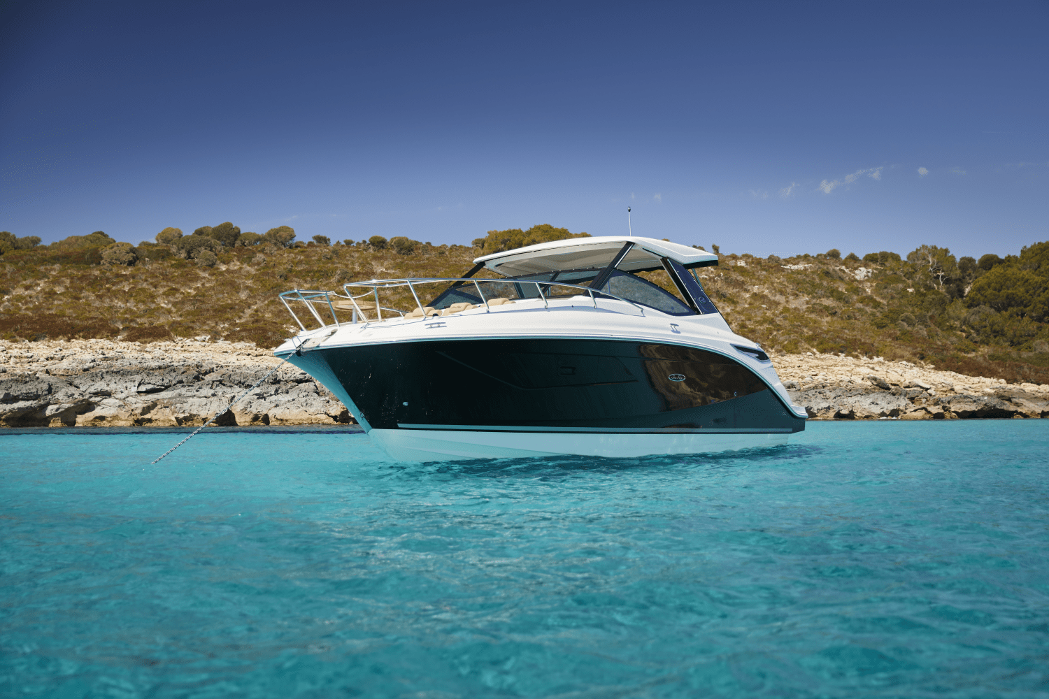 Slide: The Image of Sea Ray Sundancer 320 2024 - 60