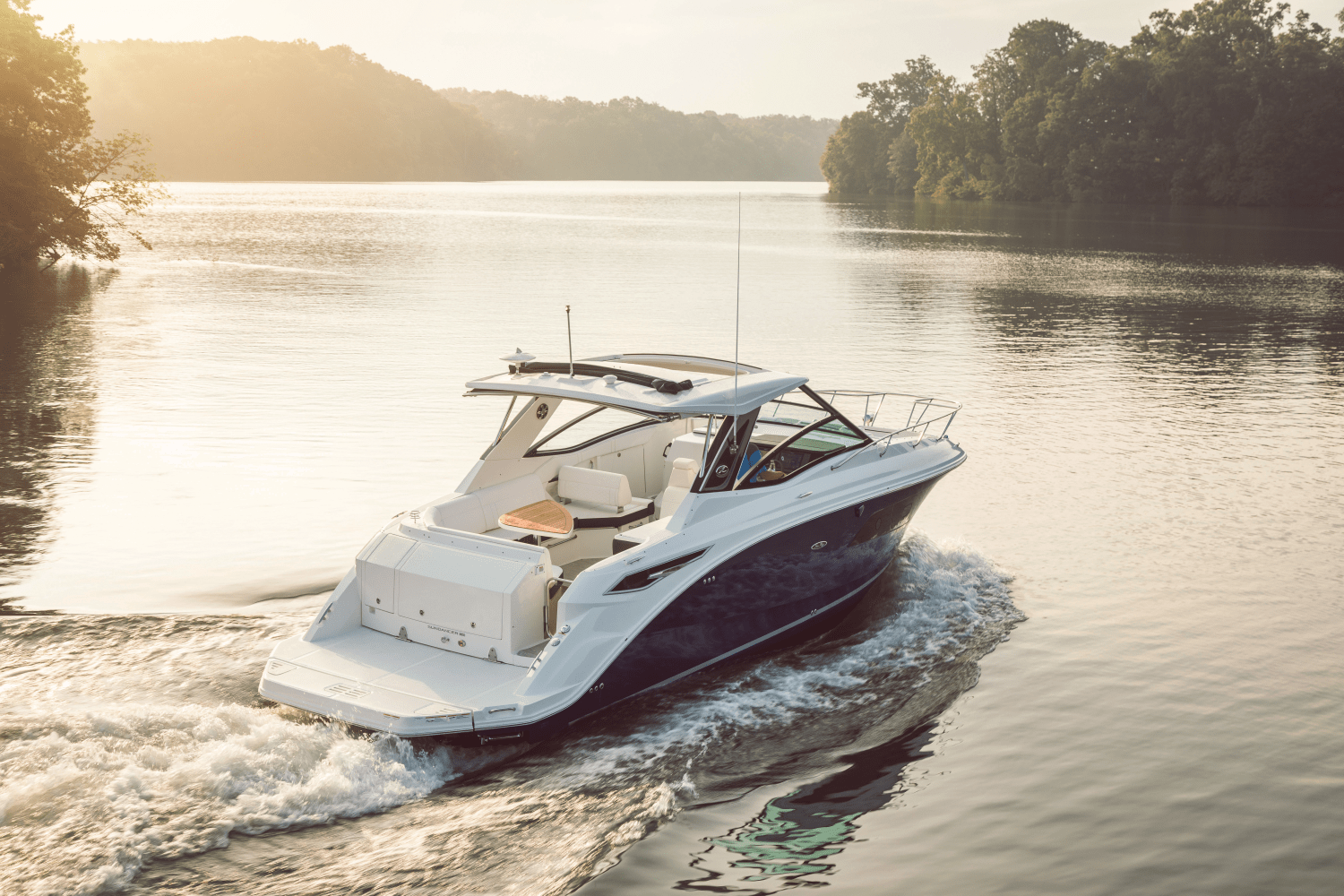 Slide: The Image of Sea Ray Sundancer 320 2024 - 63