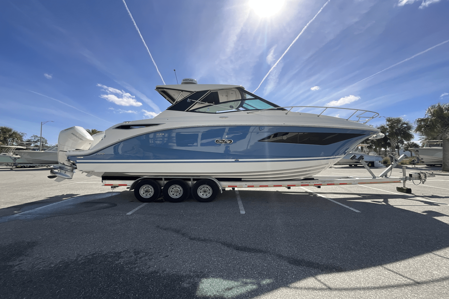 Slide: The Image of Sea Ray Sundancer 320 Outboard 2025 - 1