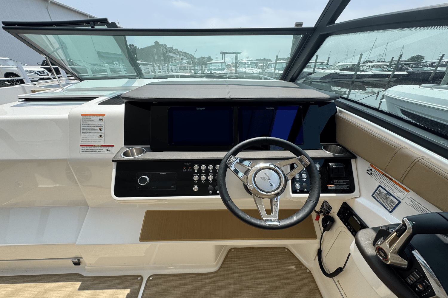 Slide: The Image of Sea Ray Sundancer 320 Outboard 2025 - 24