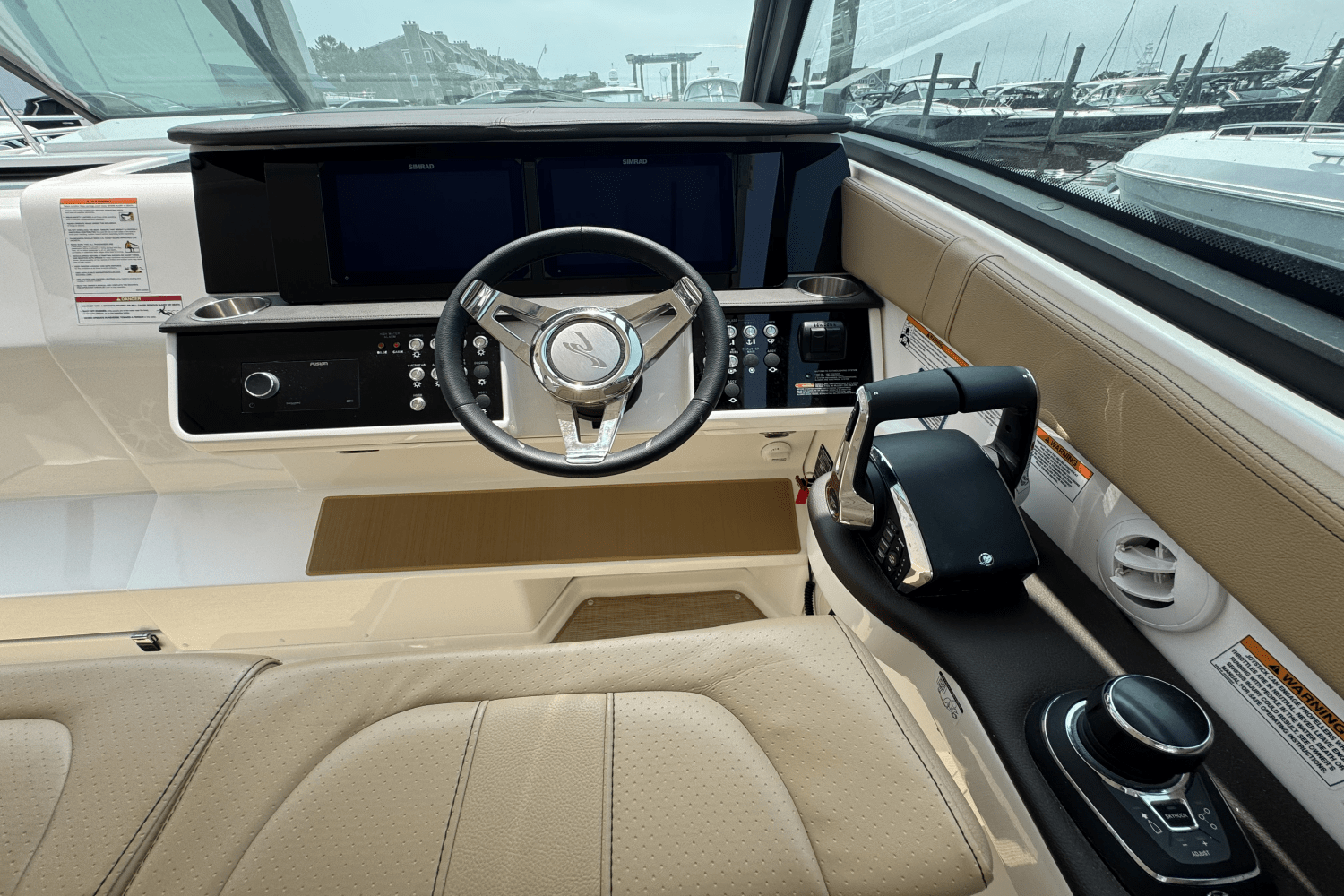 Slide: The Image of Sea Ray Sundancer 320 Outboard 2025 - 25