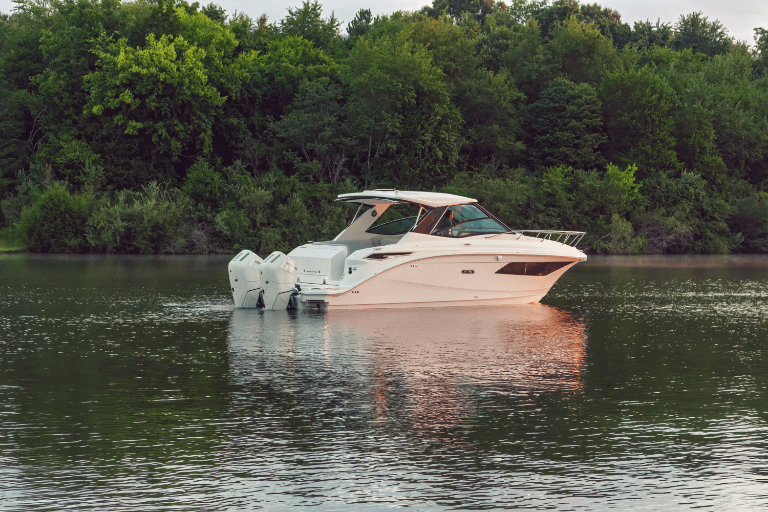 Slide: The Image of Sea Ray Sundancer 320 Outboard 2025 - 26