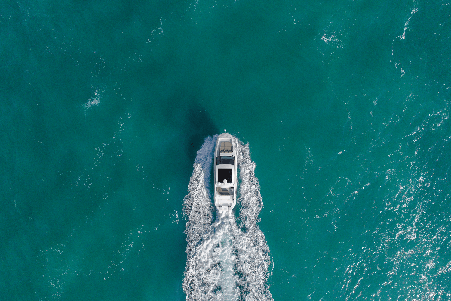 Slide: The Image of Sea Ray Sundancer 320 Outboard 2025 - 30