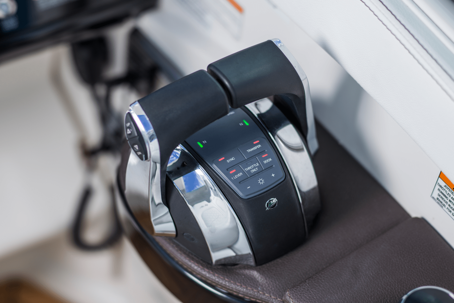 Slide: The Image of Sea Ray Sundancer 320 Outboard 2025 - 47