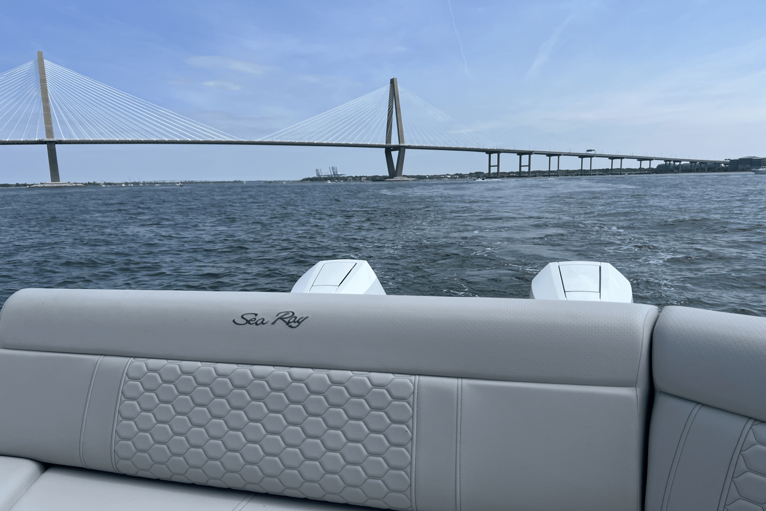 Slide: The Image of Sea Ray Sundancer 320 Outboard 2025 - 55