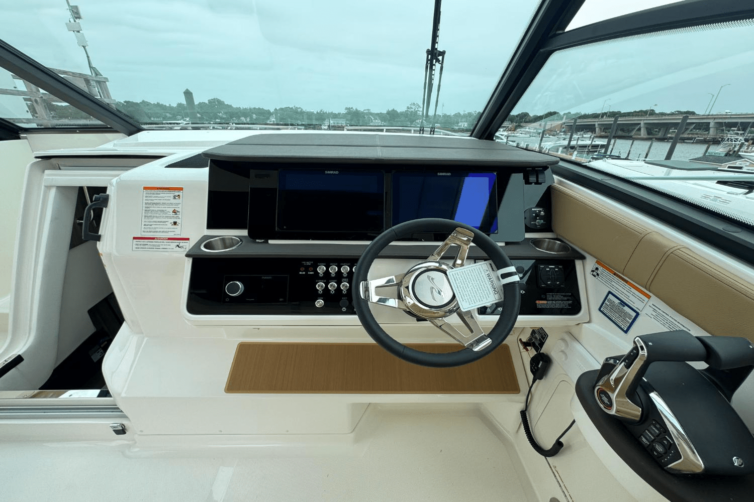 Slide: The Image of Sea Ray Sundancer 320 Outboard 2026 - 27