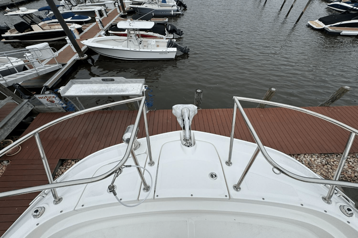 Slide: The Image of Sea Ray Sundancer 320 Outboard 2026 - 46