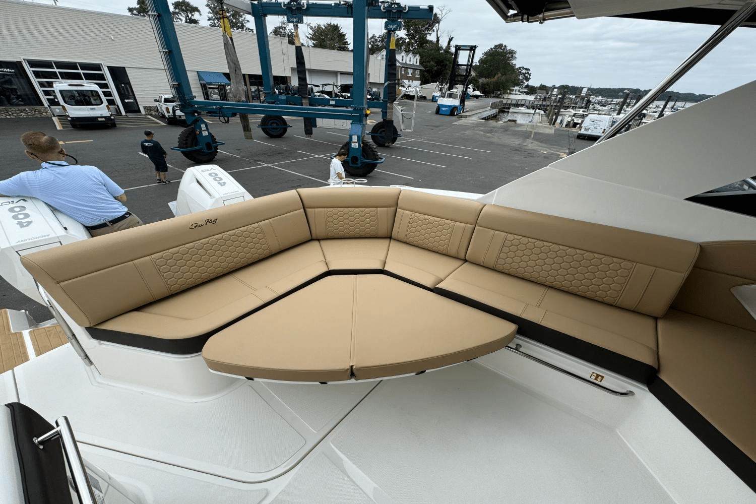 Slide: The Image of Sea Ray Sundancer 320 Outboard 2026 - 8