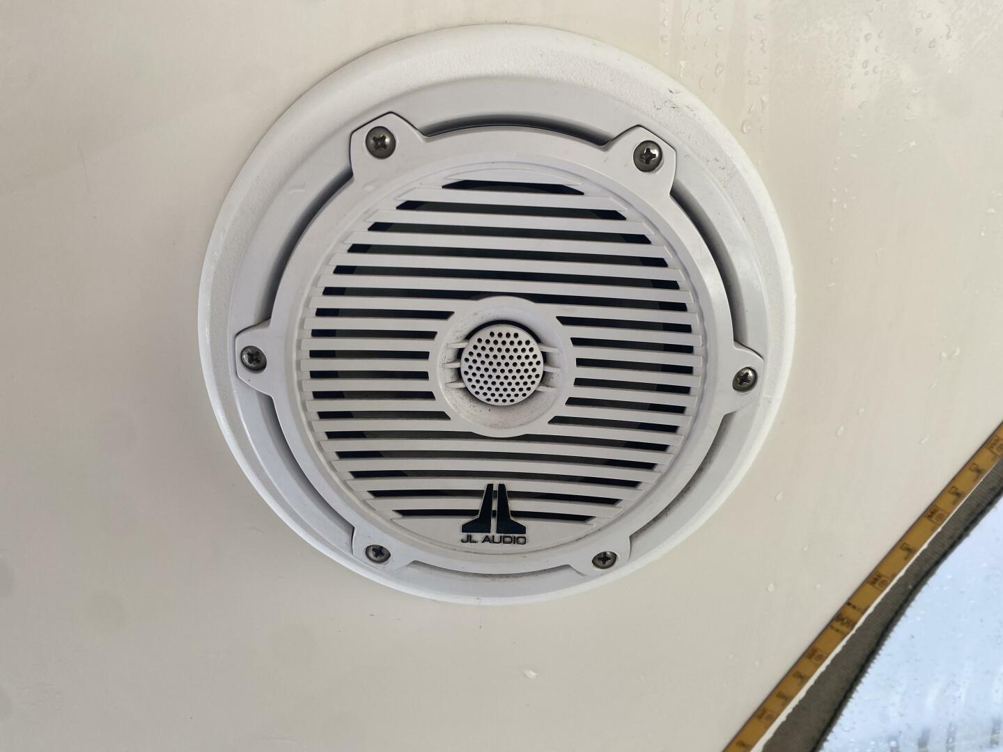Slide: The Image of JL Audio speaker - 4836812